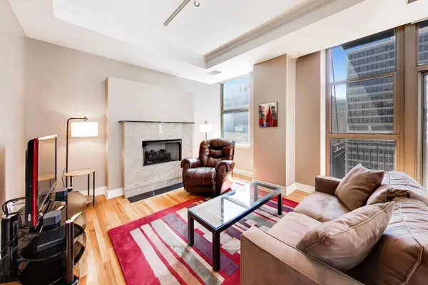 212 W Washington ST #1505, Chicago, IL 60606