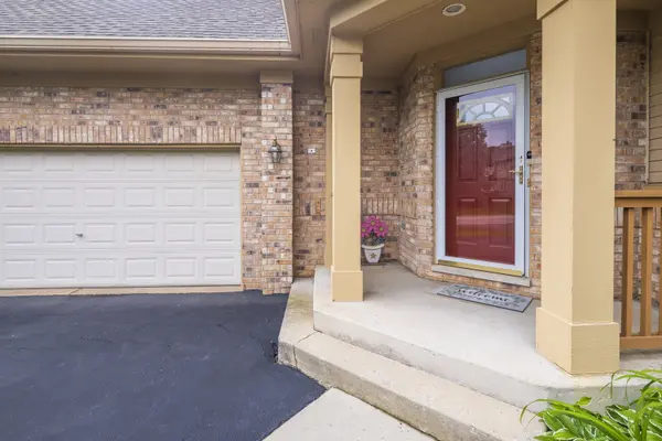 41 Spyglass CIR, Palos Heights, IL 60463