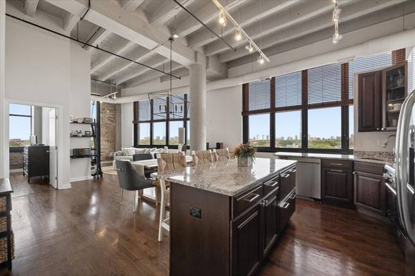 1601 W SCHOOL ST #502, Chicago, IL 60657
