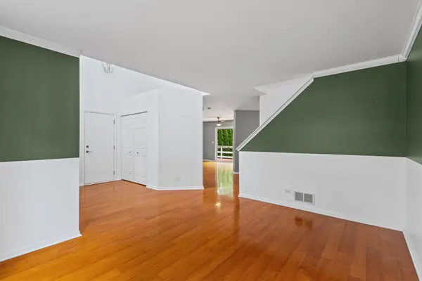 4456 W Lawn AVE, Waukegan, IL 60085