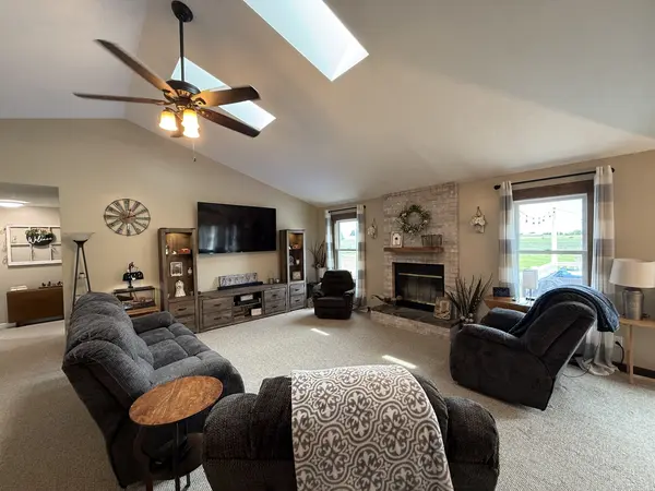 214 W 2nd ST W, Odell, IL 60460