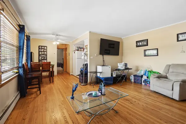 6972 W Belmont AVE #4, Chicago, IL 60634