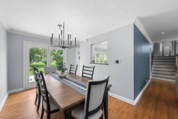 1211 W Haven DR, Arlington Heights, IL 60005
