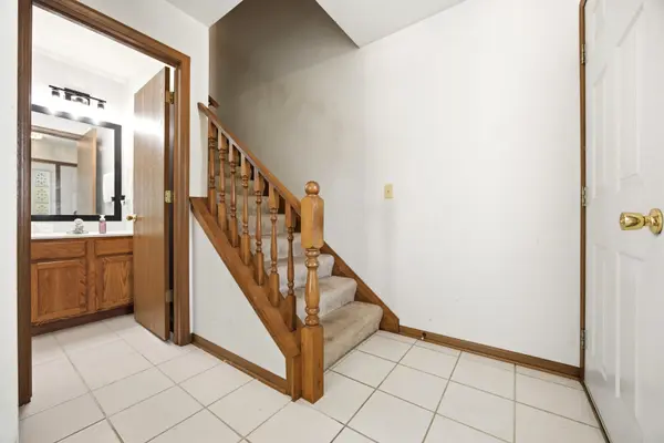 615 Silver Creek RD #615, Woodstock, IL 60098