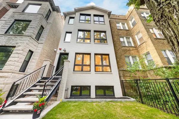 1406 W Cuyler AVE #2, Chicago, IL 60613