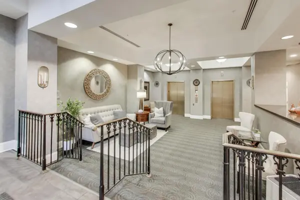 44 N VAIL AVE #213, Arlington Heights, IL 60005