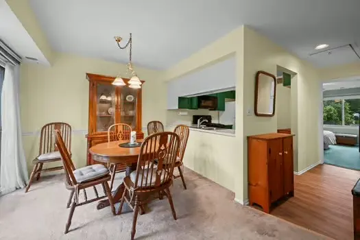 80 Commonwealth CT #4, Vernon Hills, IL 60061