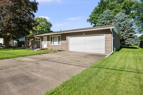 1308 1st ST, Coal Valley, IL 61240