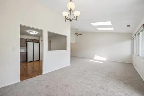 124 W Morningside LN #124, Buffalo Grove, IL 60089