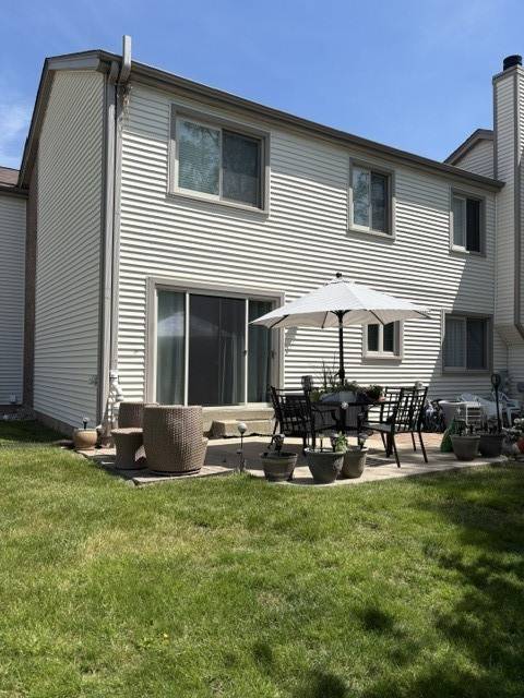 315 E Forest Knoll DR, Palatine, IL 60074