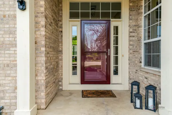 146 Colonial DR, Vernon Hills, IL 60061