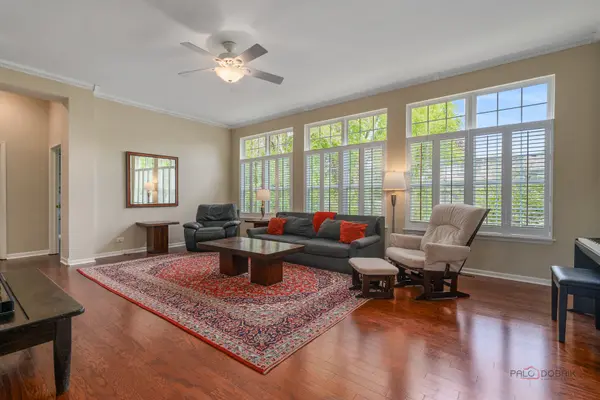 146 Colonial DR, Vernon Hills, IL 60061
