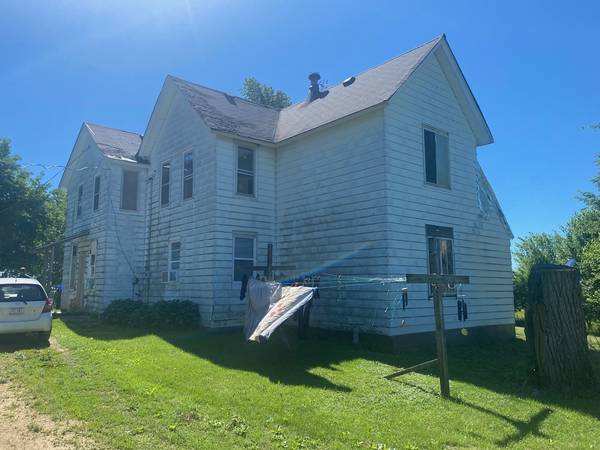 3156 163rd ST, Charlotte, IA 52731