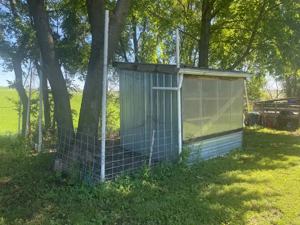 3156 163rd ST, Charlotte, IA 52731