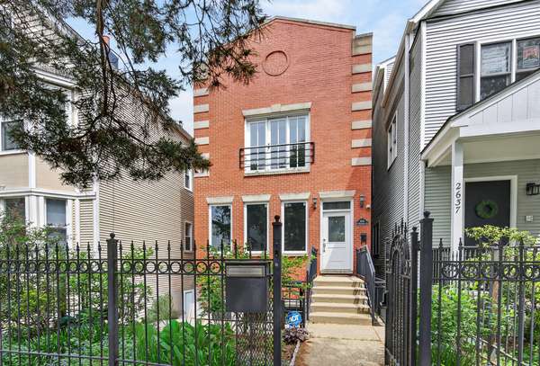 2641 N Marshfield AVE, Chicago, IL 60614