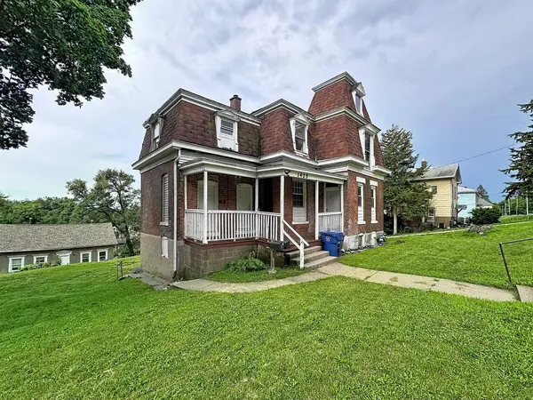 1425 W 10th ST, Davenport, IA 52804