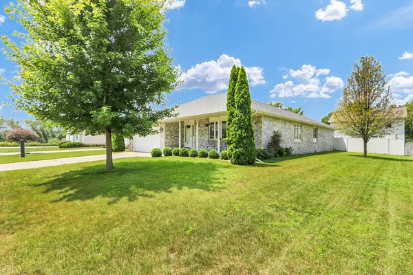 403 N Cedar DR, St. Joseph, IL 61873