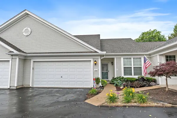 12587 Rock Island TRL, Huntley, IL 60142