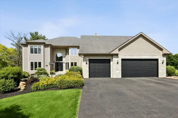 10 Bordeaux CT,  Oakwood Hills,  IL 60013
