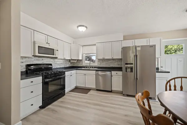 3548 W 30th ST, Davenport, IA 52804