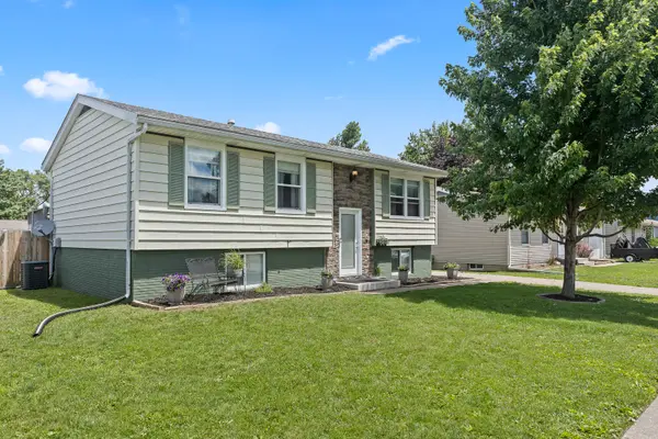 3548 W 30th ST, Davenport, IA 52804