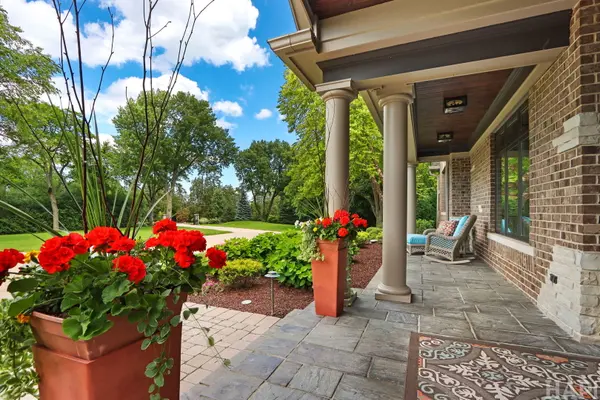 55 Otis RD, Barrington Hills, IL 60010