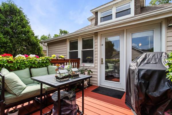 5654 W Cornelia AVE, Chicago, IL 60634