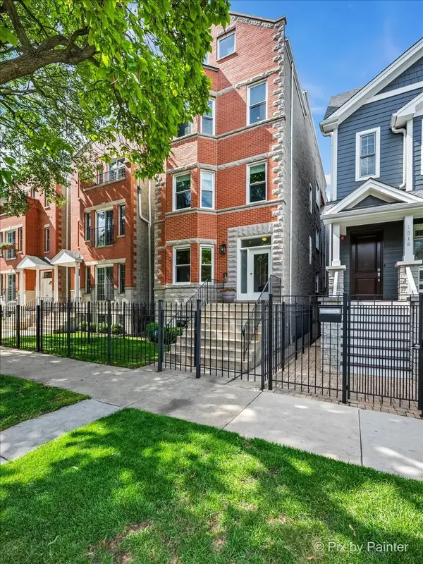 1520 W HENDERSON ST #1, Chicago, IL 60657