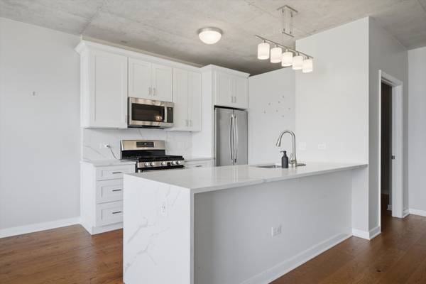 659 W Randolph ST #1005, Chicago, IL 60661