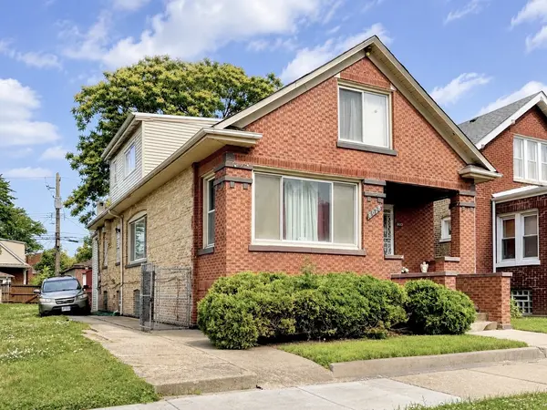 8028 S Ada ST, Chicago, IL 60620