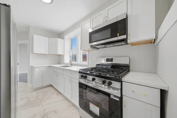 6623 S Vernon AVE, Chicago, IL 60637