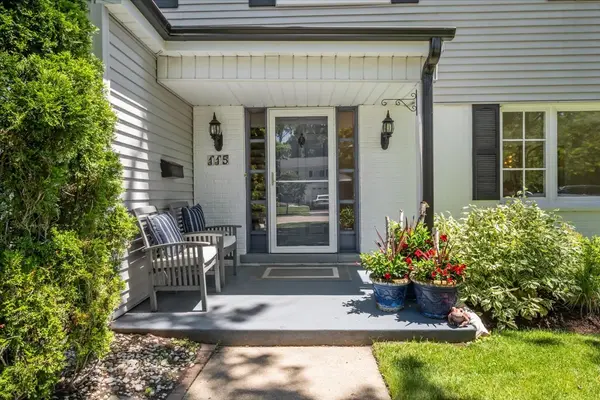 115 Avon AVE, Northfield, IL 60093