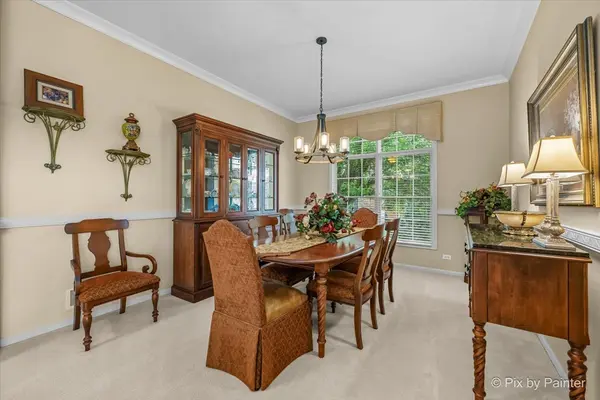 4053 Honeymoon RDG, Lake In The Hills, IL 60156