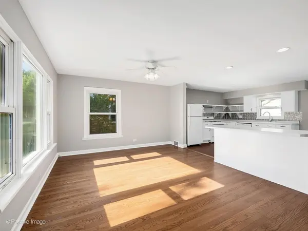 4342 Washington ST, Downers Grove, IL 60515