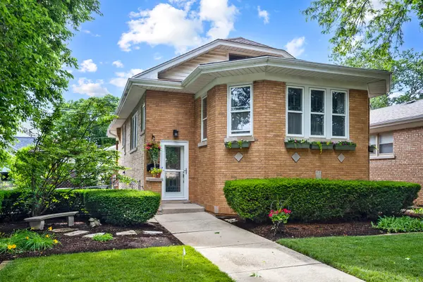 3636 N Paris AVE, Chicago, IL 60634