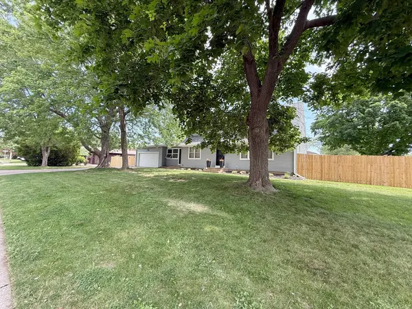 3635 32nd ST, Rock Island, IL 61201