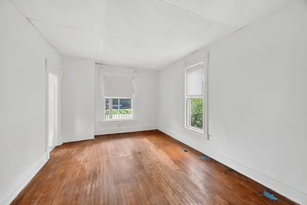 10644 S Walden Pkwy, Chicago, IL 60643