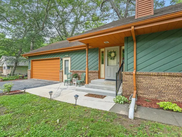 1512 Dresden RD, Lake Summerset, IL 61019