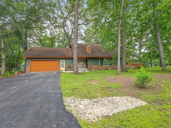 1512 Dresden RD, Lake Summerset, IL 61019