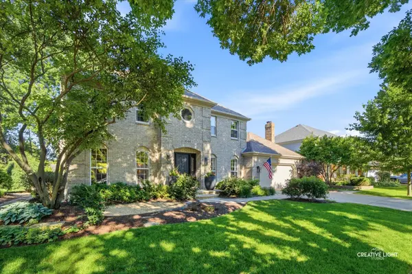 1644 Riparian DR, Naperville, IL 60565