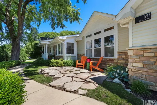 597 Dublin DR, Mundelein, IL 60060