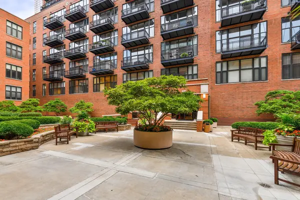 333 W Hubbard ST #713, Chicago, IL 60654