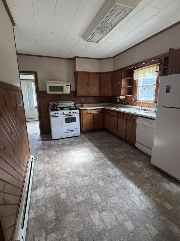 1411 E Broadway ST, Streator, IL 61364