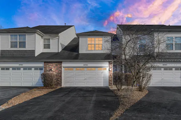 16743 Winding Creek RD, Plainfield, IL 60586