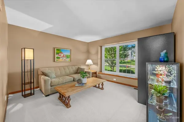 265 Moders AVE, Cary, IL 60013
