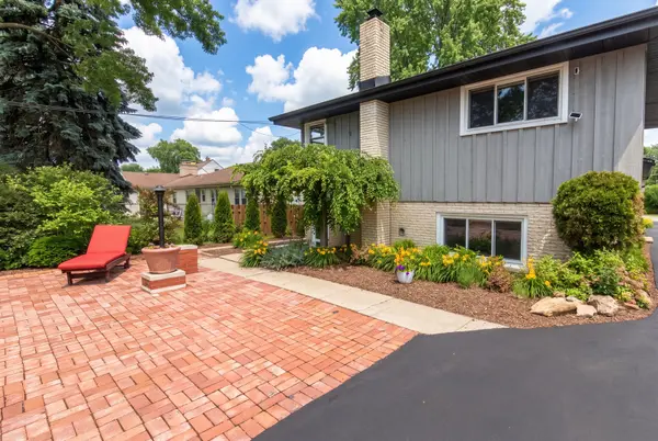 1214 S Pine AVE, Arlington Heights, IL 60005