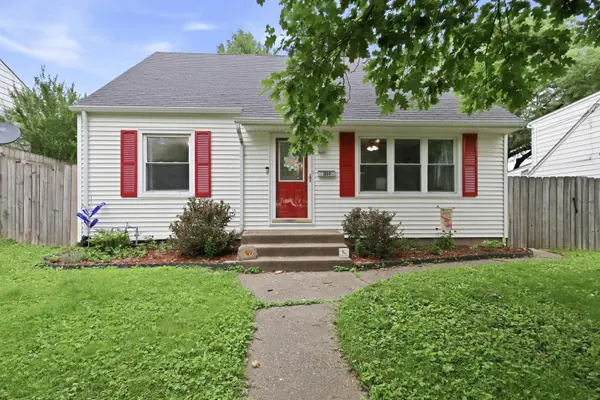 1120 W Lombard ST, Davenport, IA 52804