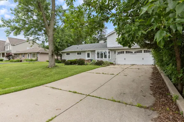 5524 S Bruner ST, Hinsdale, IL 60521
