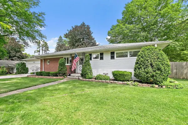 11118 Lincoln ST, Huntley, IL 60142