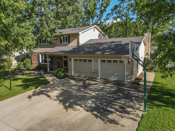778 Woodstock LN, Bourbonnais, IL 60914